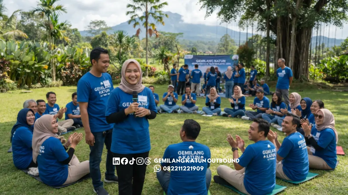 Sesi perkenalan karyawan baru dalam team building onboarding